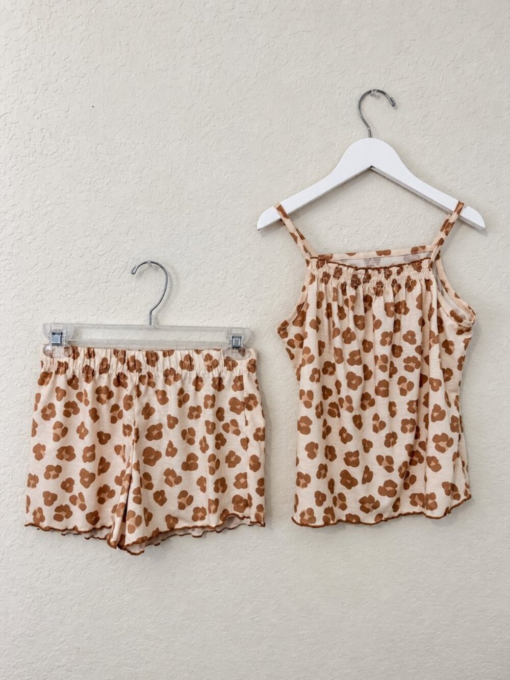 Cat & Jack Girls 10/12 Leopard Print Cami Shorts Pajama Set. (G)